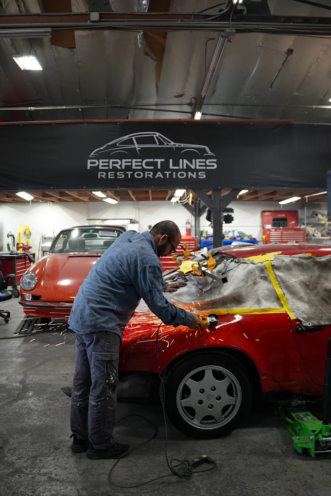 Read more about the article Porsche Restoration Trends Every Enthusiast Should Know